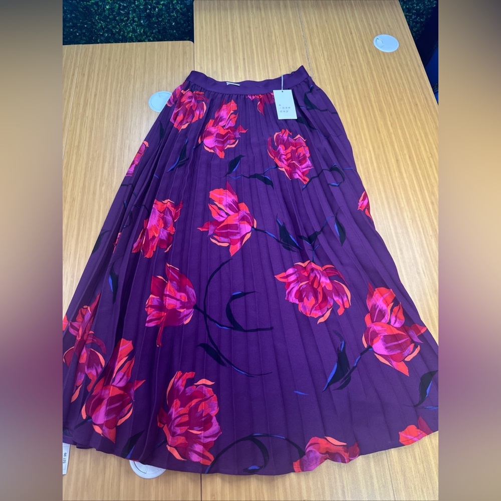 A New Day Women's Sz XS Purple Floral Rose Print ALine Pleated Skirt Pull On NWT